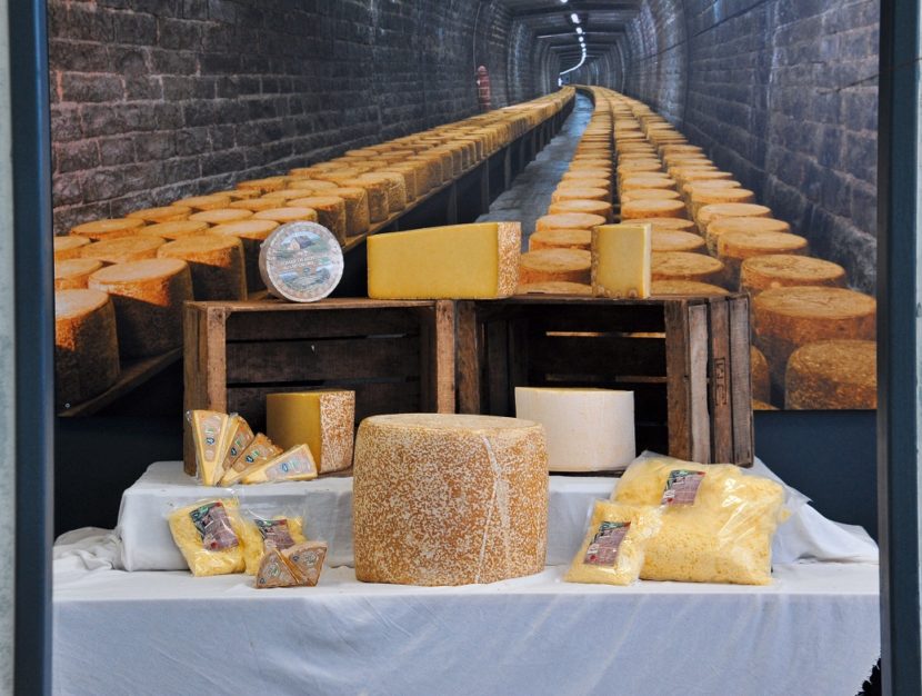 Gamme Bio Fromagerie Des Monts Du Cantal 